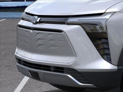 Used 2025 Chevrolet Blazer EV LT w/ Midnight/Sport Edition AWD/4WD image 13