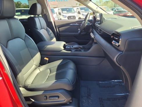 Used 2025 Honda Pilot EX-L image 17