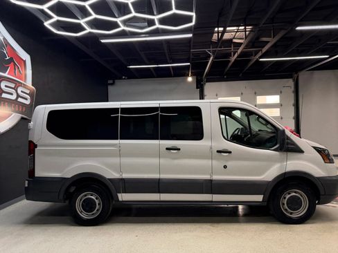 Used 2018 Ford Transit 150 XL RWD image 9