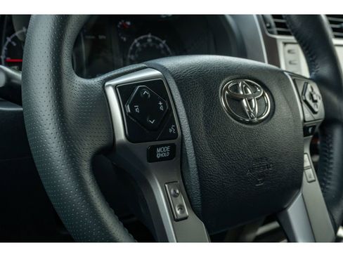 Used 2022 Toyota 4Runner SR5 image 28