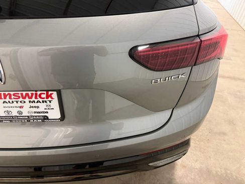 Used 2024 Buick Envision Sport Touring AWD/4WD image 18