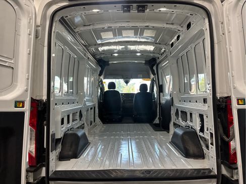 Used 2024 Ford Transit 250 148 Medium Roof RWD image 11