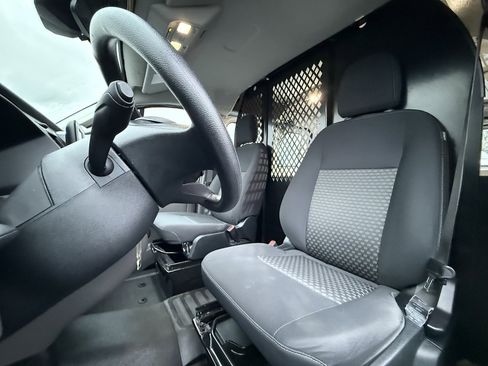 Used 2023 Ford Transit 250 Low Roof AWD w/ Exterior Upgrade Package image 20