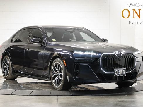 Used 2026 BMW 750e xDrive w/ Executive Package AWD/4WD image 1