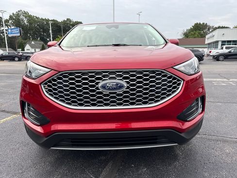 Used 2024 Ford Edge SEL w/ Convenience Package AWD/4WD image 3