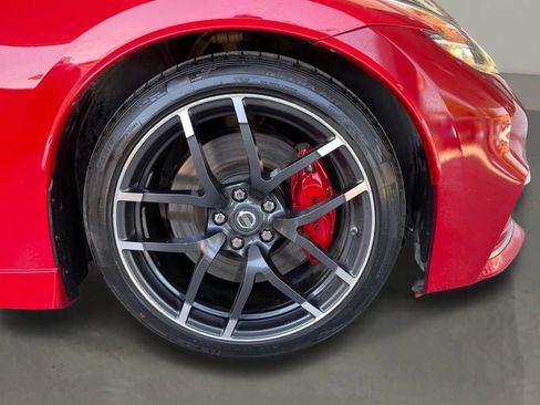 Used 2016 Nissan 370Z NISMO RWD image 16