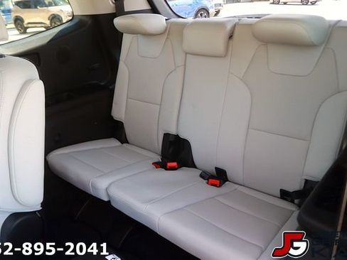 Certified 2022 Kia Telluride SX w/ SX Prestige Package AWD/4WD image 16