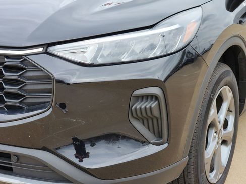 Used 2025 Ford Escape ST-Line image 13