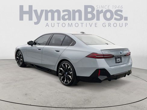 Used 2024 BMW i5 M60 w/ Executive Package image 5