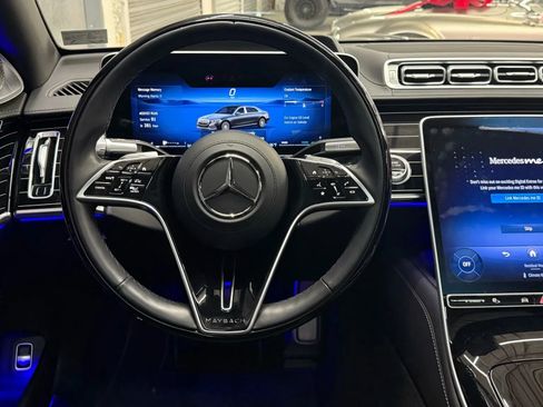 Used 2023 Mercedes-Benz Maybach S 580 S 580 4MATIC Sedan 4D image 8