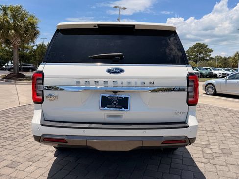 Used 2024 Ford Expedition Max King Ranch RWD image 10