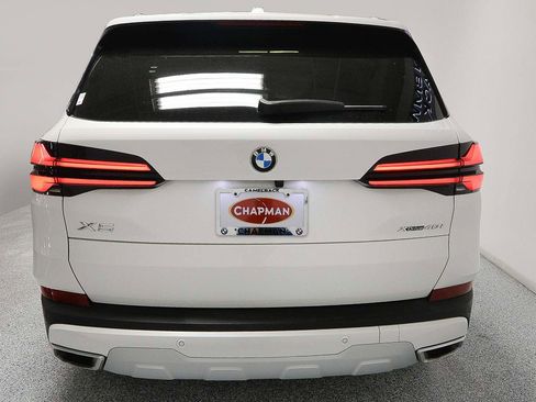 Used 2024 BMW X5 xDrive40i AWD/4WD image 4