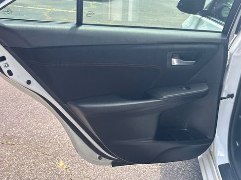 Used 2016 Toyota Camry XSE FWD image 22