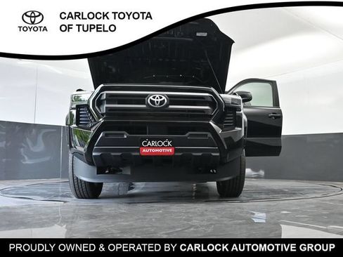 Used 2025 Toyota Tacoma SR AWD/4WD image 31