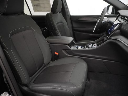 New 2026 Jeep Grand Cherokee L 4WD image 35