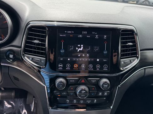 Used 2019 Jeep Grand Cherokee Limited w/ Luxury Group II AWD/4WD image 26
