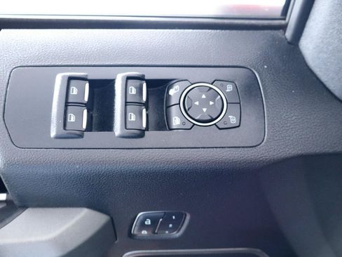 Used 2018 Ford F150 Raptor w/ Equipment Group 802A Luxury AWD/4WD image 29