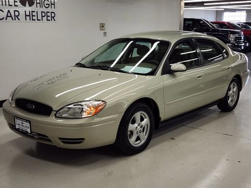 Used 2004 Ford Taurus SE image 9