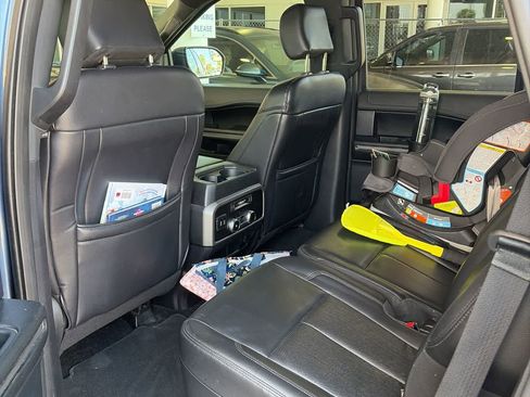 Used 2019 Ford Expedition XLT w/ Equipment Group 201A RWD image 5