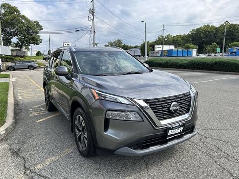 Certified 2023 Nissan Rogue SV w/ SV Premium B Package AWD/4WD image 2