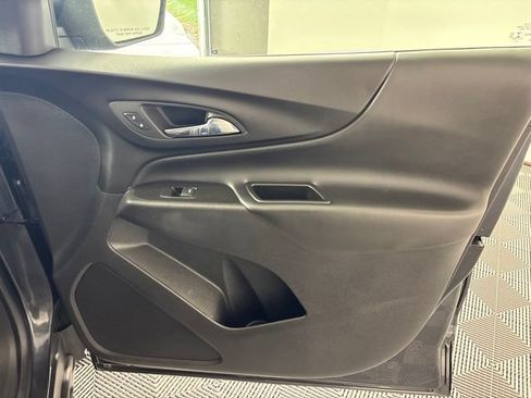 Used 2022 Chevrolet Equinox LT FWD image 29