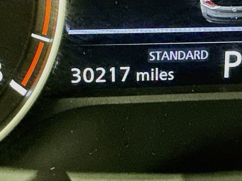 Used 2023 Nissan Rogue SL w/ SL Premium Package FWD image 19