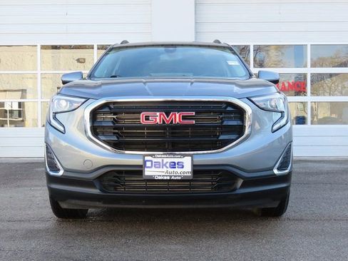 Used 2020 GMC Terrain SLE w/ Driver Convenience Package image 2