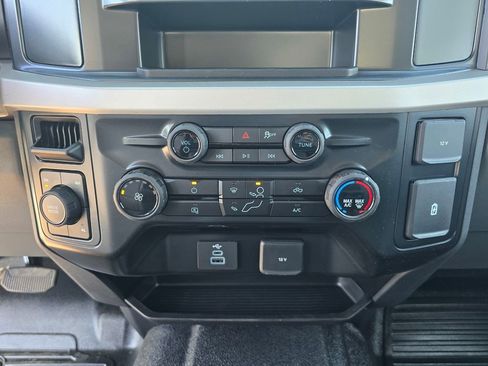 New 2026 Ford F550 4x4 Crew Cab image 43