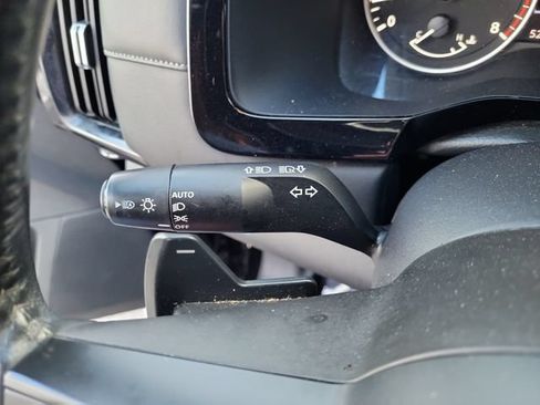 Used 2024 Nissan Pathfinder SV FWD image 26