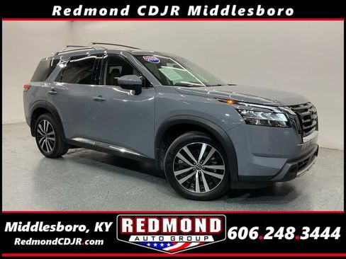 Used 2024 Nissan Pathfinder Platinum w/ Cargo Package AWD/4WD image 1
