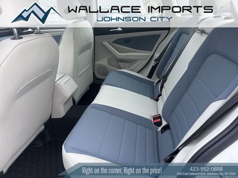 New 2026 Volkswagen Jetta SE image 28