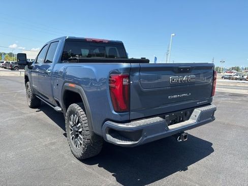 Used 2024 GMC Sierra 2500 Denali Ultimate AWD/4WD image 5