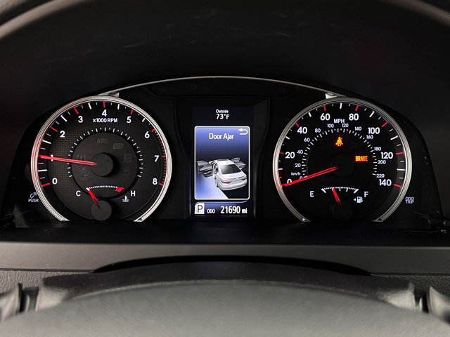 Used 2017 Toyota Camry SE FWD image 18