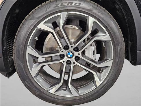 Used 2026 BMW X5 xDrive40i w/ Climate Comfort Package AWD/4WD image 16
