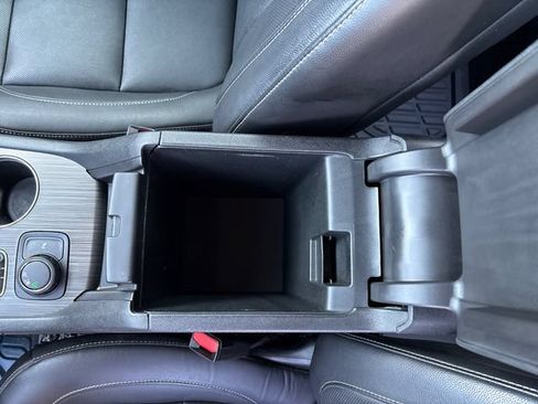 Used 2019 GMC Acadia SLT FWD image 26