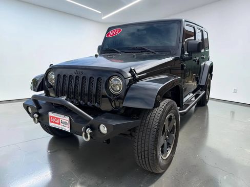 Used 2012 Jeep Wrangler Unlimited Sahara AWD/4WD image 7