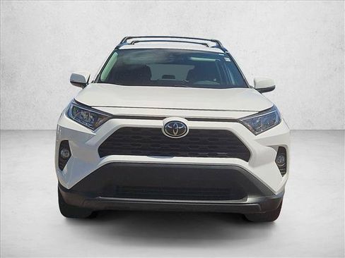 Used 2019 Toyota RAV4 XLE Premium FWD image 2