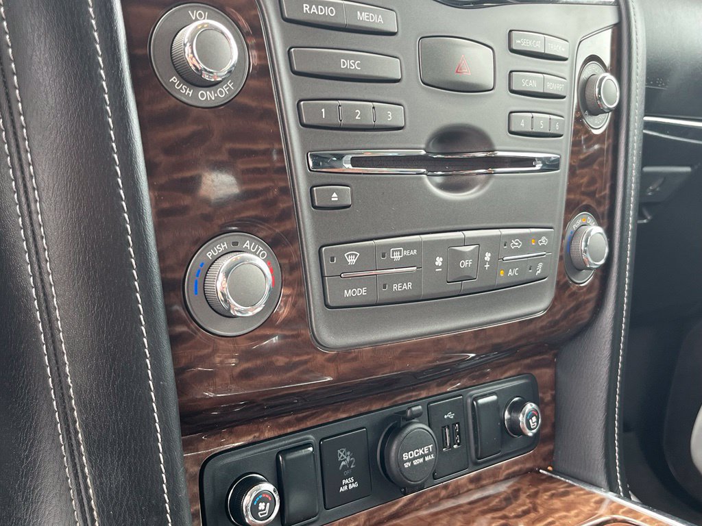 Used 2018 Nissan Armada Platinum w/ Interior Lighting Package AWD/4WD image 24