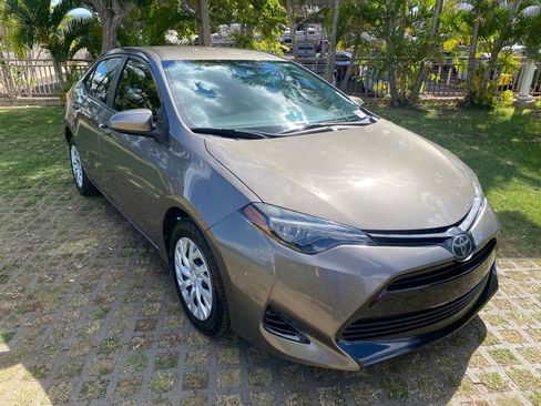 Used 2019 Toyota Corolla LE image 19