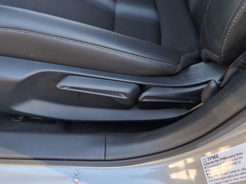 Used 2025 Honda Civic Sport image 18