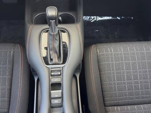 Used 2025 Honda HR-V Sport image 21
