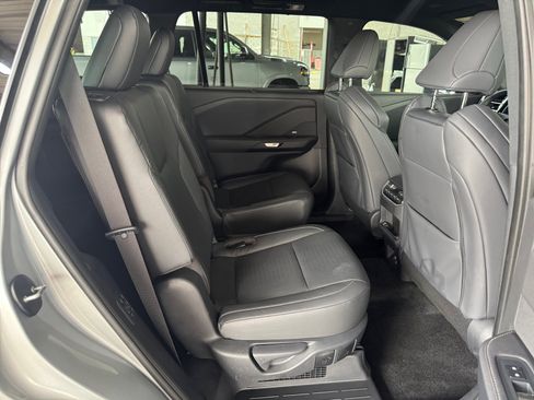 Used 2026 Lexus TX 500h AWD w/ Technology Package image 29