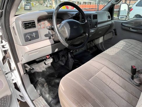 Used 2000 Ford F350 4x4 Regular Cab Super Duty image 11