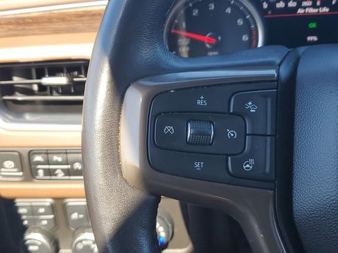 Used 2021 Chevrolet Suburban High Country image 35