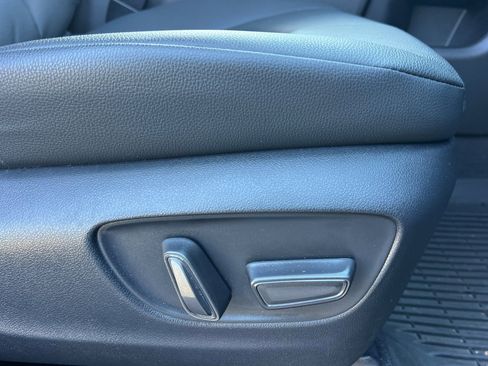 Used 2024 Toyota Grand Highlander XLE image 23