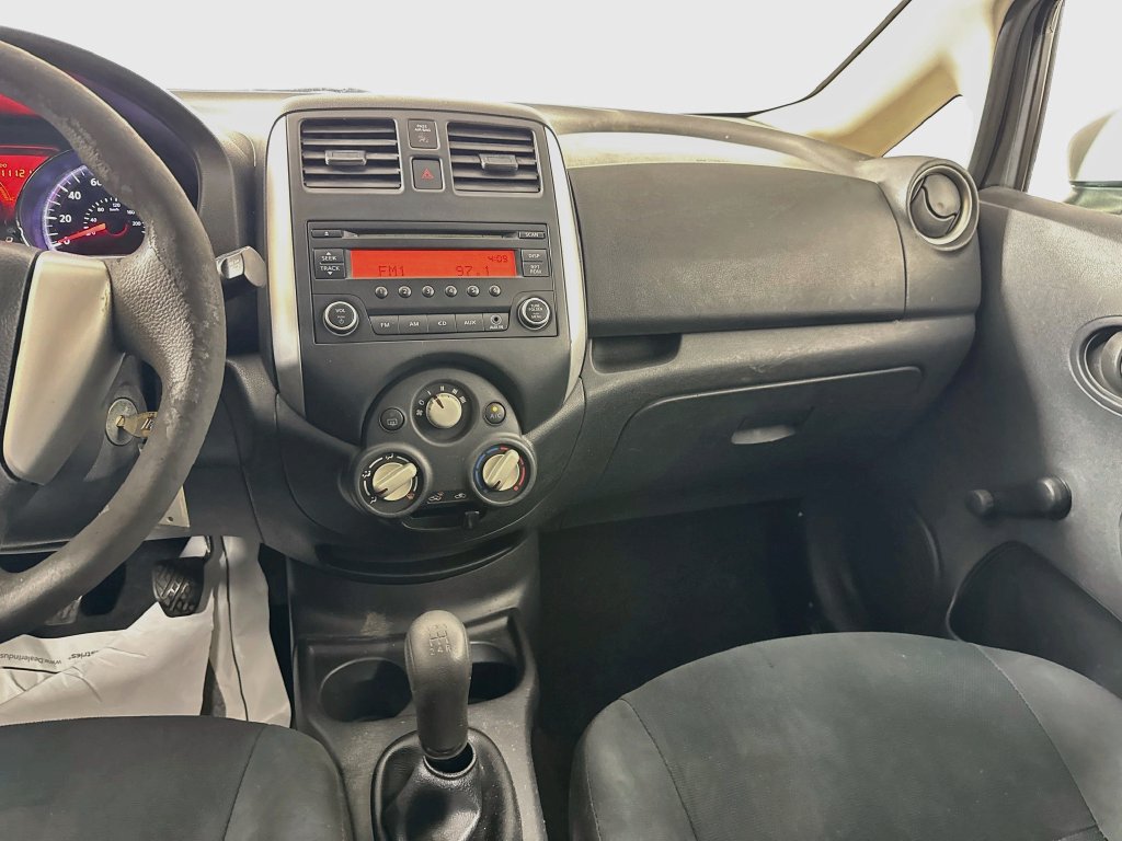 Used 2014 Nissan Versa Note S FWD image 25