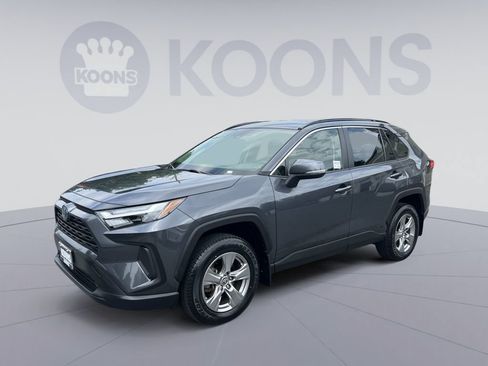 Used 2023 Toyota RAV4 LE AWD/4WD image 1