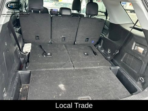 Used 2023 Ford Explorer XLT w/ Equipment Group 202A AWD/4WD image 13