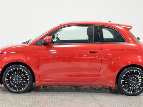 Used 2024 FIAT 500 e (RED) FWD image 11