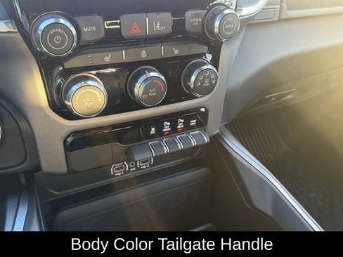 Used 2025 RAM 1500 Big Horn AWD/4WD image 16